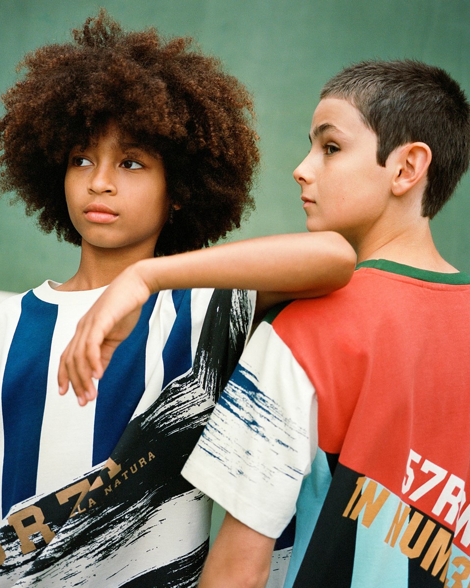 Rodney - Mash Up - Green t-shirt with print for children in organic cotton with short sleeves and ribbed neckline.