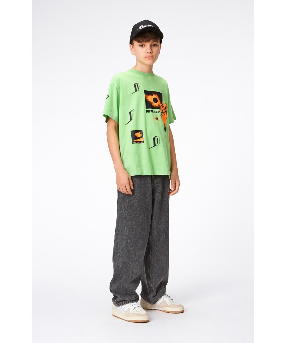 Rodney - Alien Friends - Green, organic t-shirt with alien and UFO placement print
