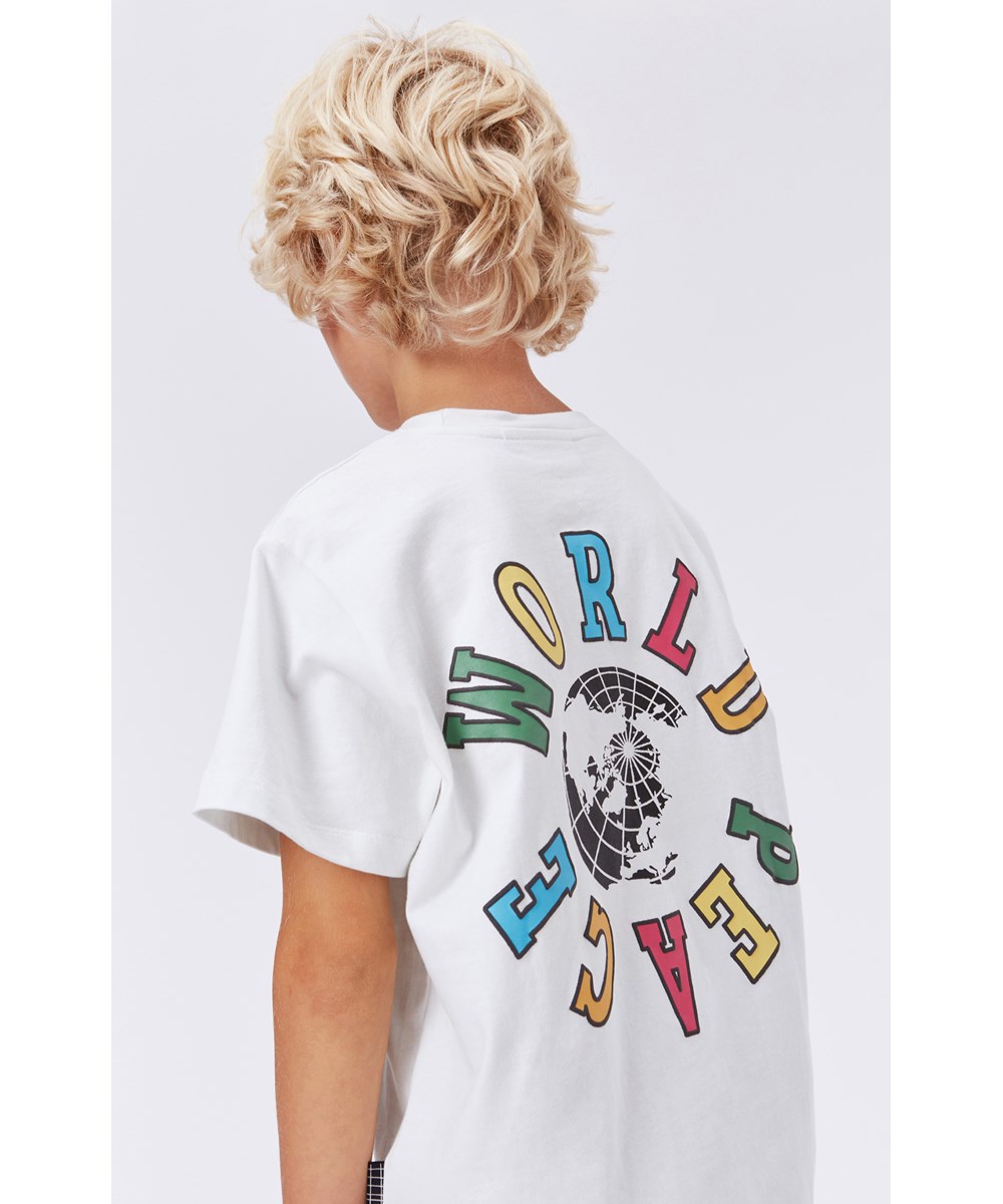Rodney - World Peace - White organic t-shirt with world peace print
