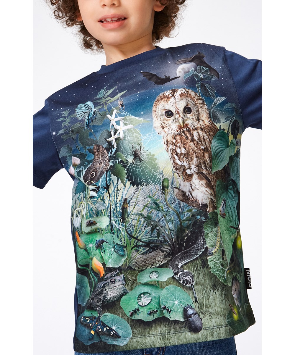 Roxo - Night Garden - Grey-blue, organic t-shirt with placement night time nature print