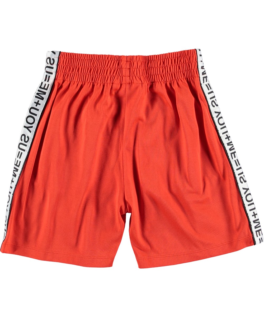 Arinos - Cherry Tomato - Røde shorts med hvid stribe.