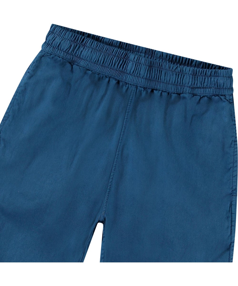 Arrow - Best Blue - Blå shorts i økologisk bomuld til børn.