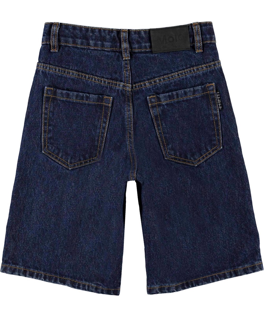 Art - Dark Stone - Knæ lang mørk blå vask denim shorts.