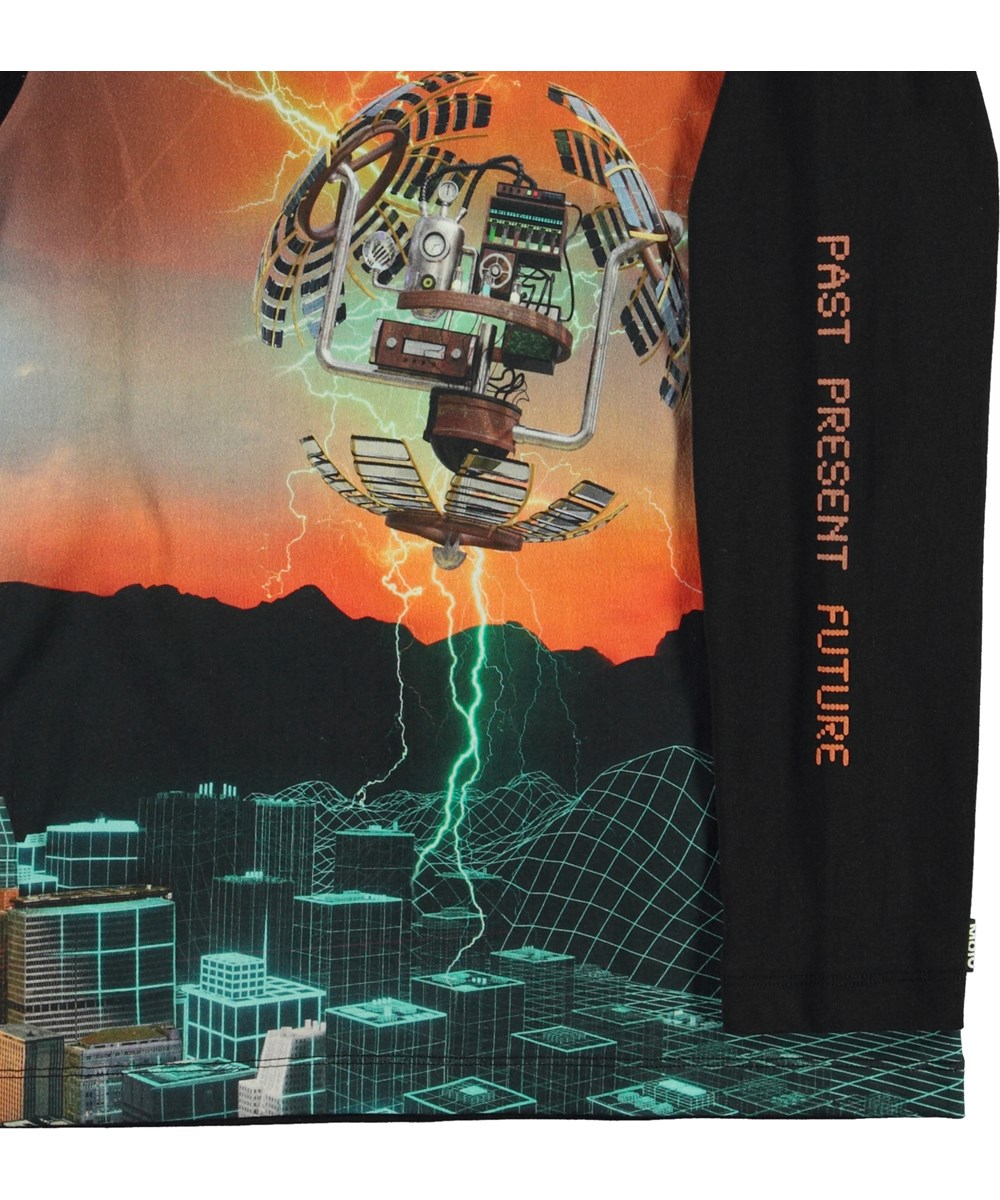 Reif - Future - Sort bluse med tidsmaskine