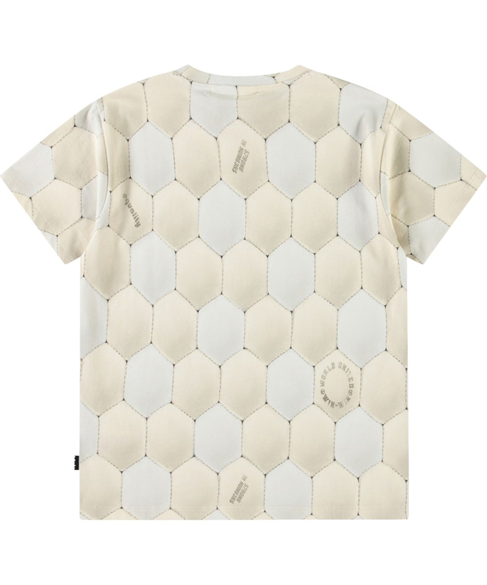 Riley - Football Calm - Beige og lysegrå t-shirt med print til børn i blødt økologisk bomuld med korte ærmer og ribkant i halsen.