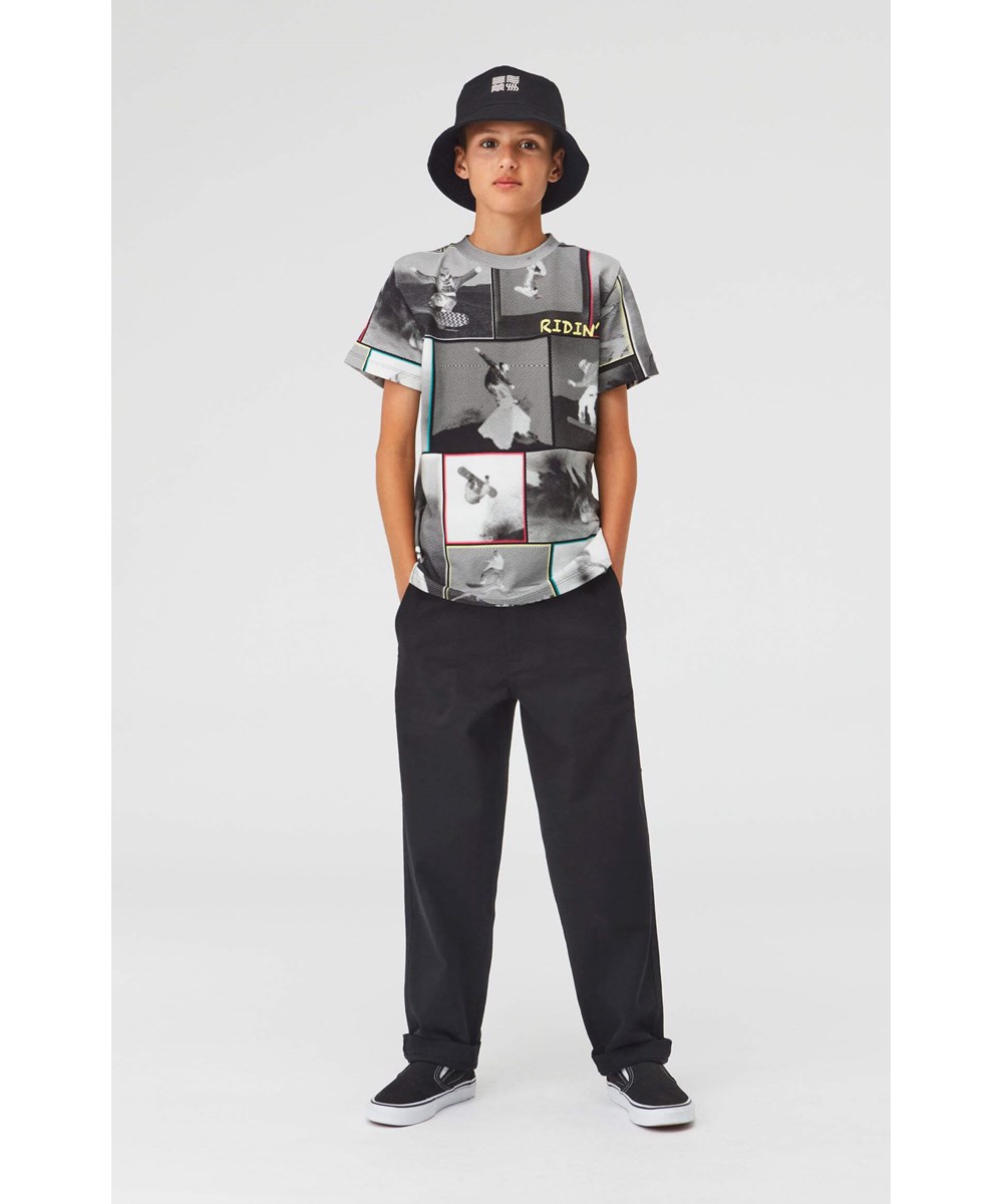 Road - Snowboarding - Grå t-shirt med snowboarder print