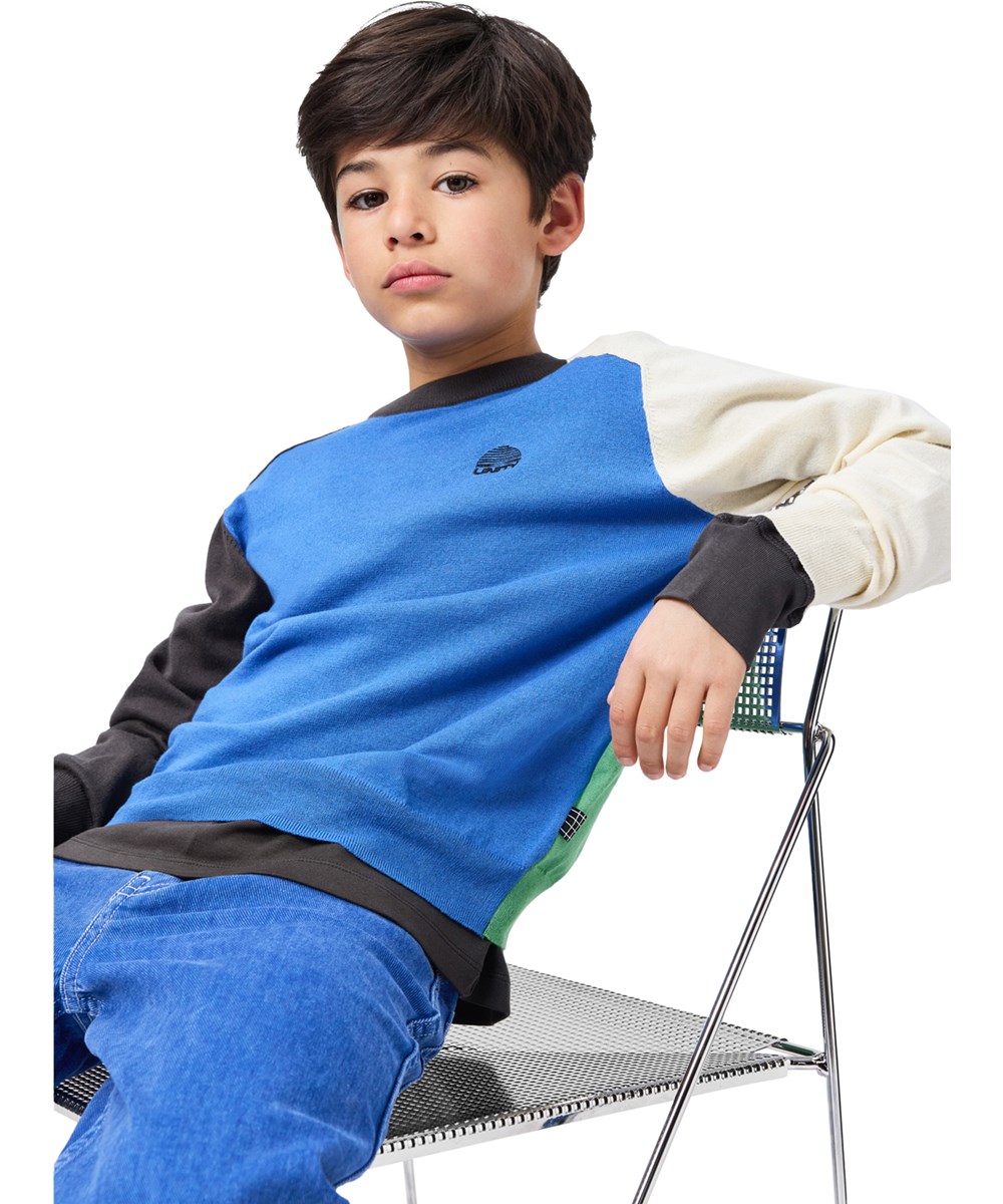 Buzzy - Colour Block - Blå sweater i blød økologisk bomuld til børn