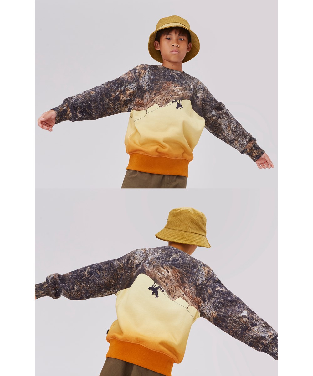Mattis - Climber - Økologisk sweatshirt med print af klippe 