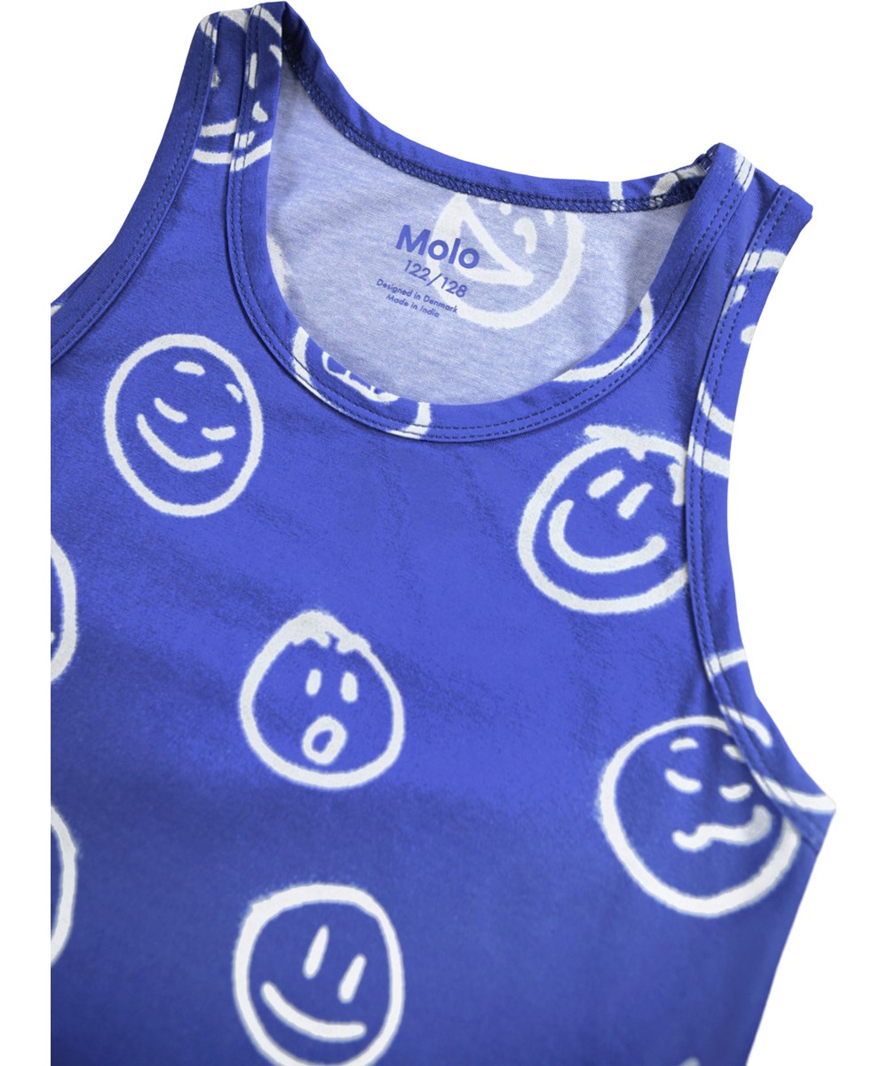 Jayden 2-pack - Moon Moods Blue - 2-pak undertrøjer til børn med brede stropper og rund hals i blødt økologisk bomuld.