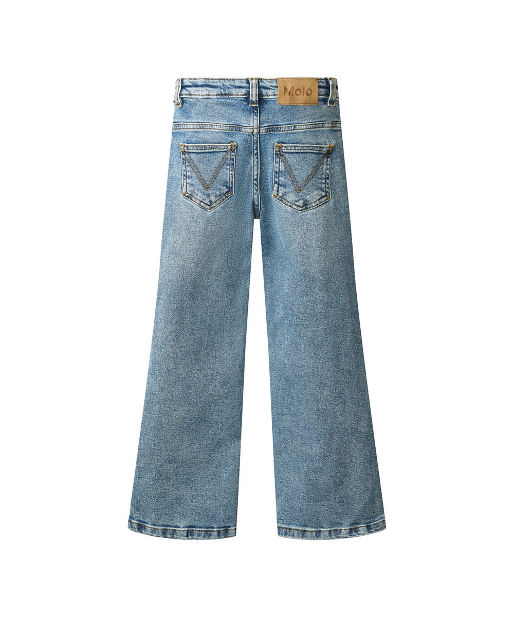 Asta - Worn Denim - Blåa jeans med utsvängda ben och stretch i ekologisk bomull.