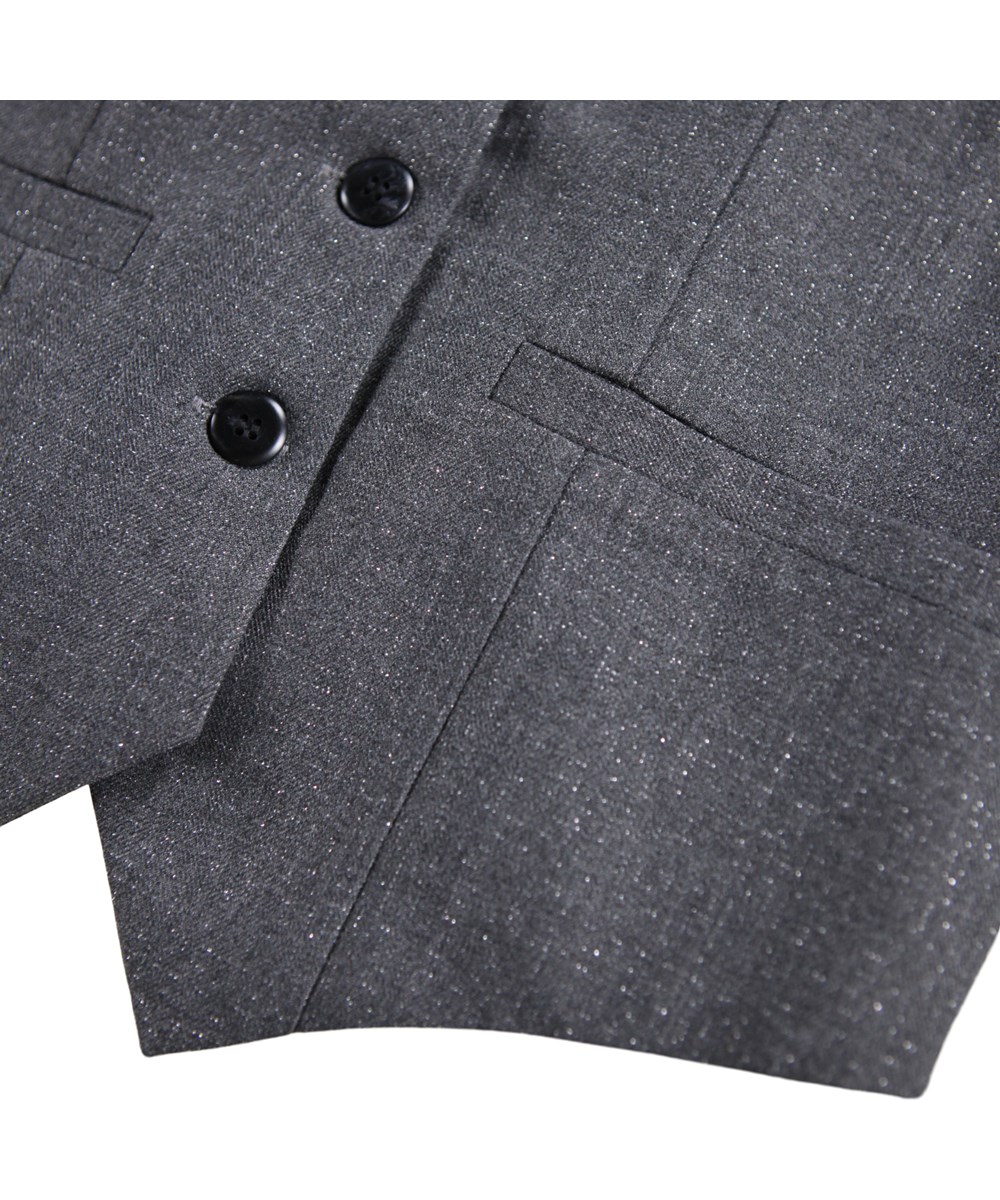 Hollie - Grey Silver Check - Grå väst inspirerad av herrmode för barn i grått med silverglans.