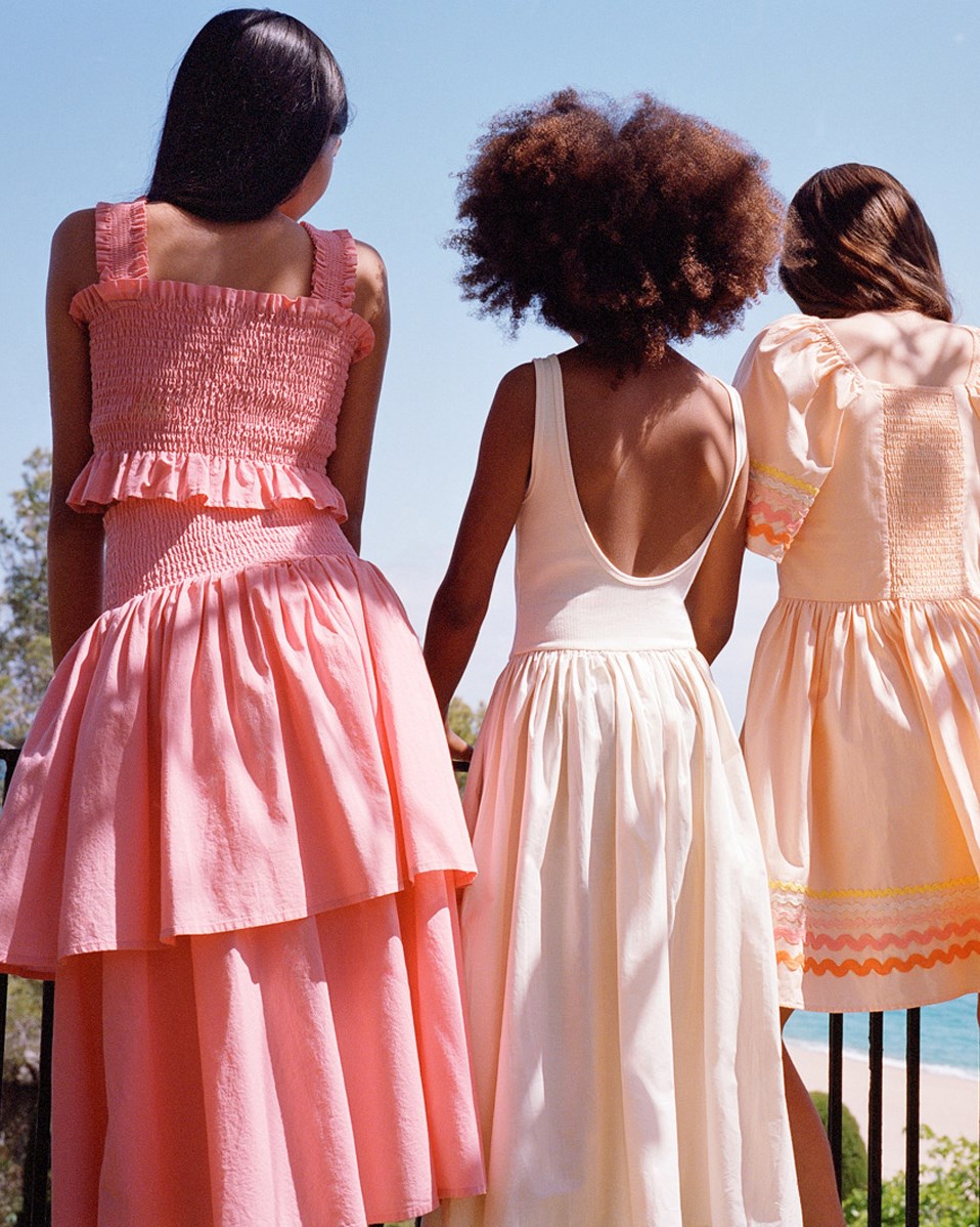 Brenna - Vintage Rose - Ros lång kjol med en bred livstycke sydd med smocking för barn.