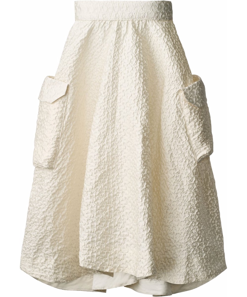 Brina - Buttercream - Off-white kjol med volym och blommigt mönster.