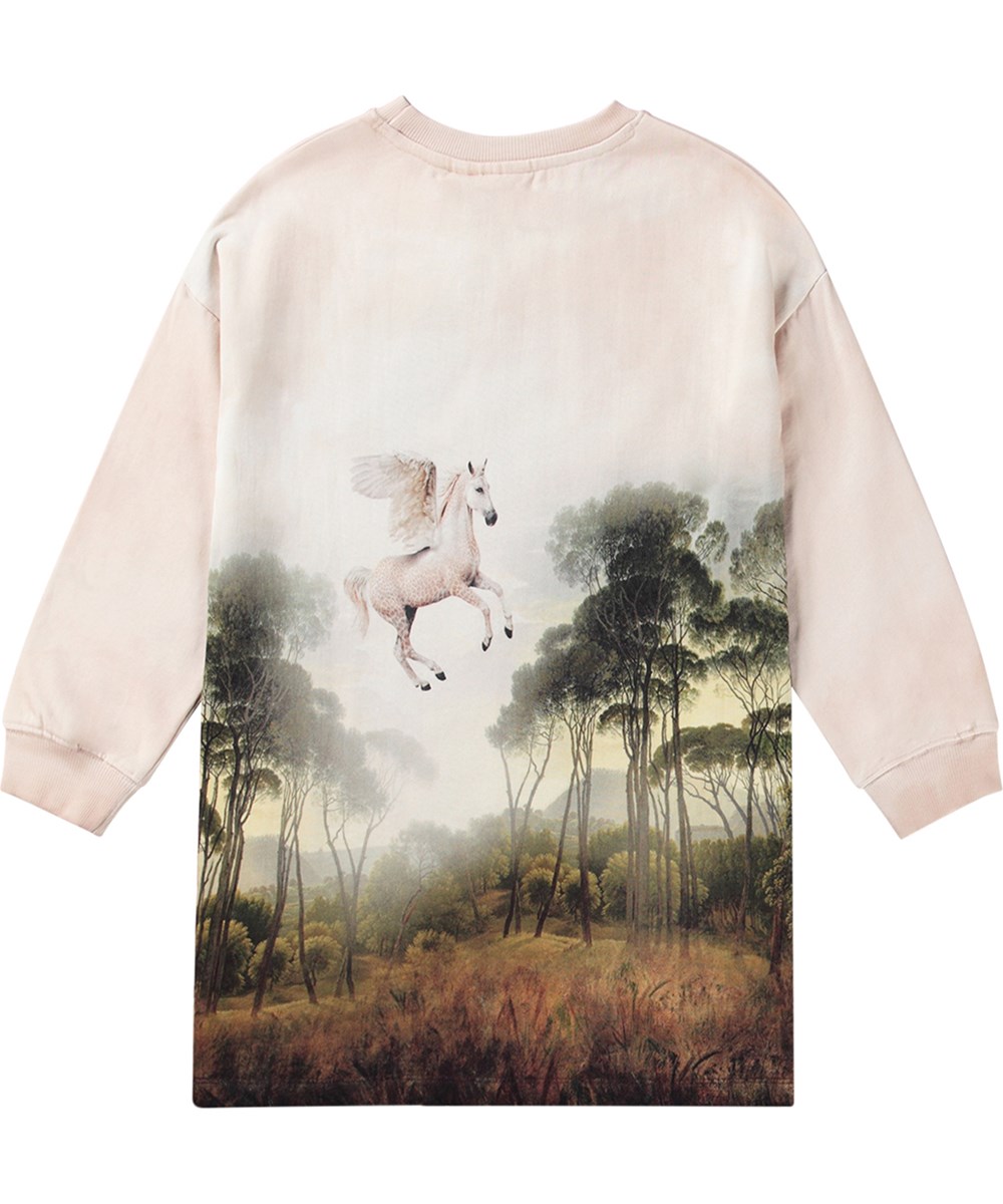 Cyrella - Pegasus - Knälång puderfärgad jerseyklänning i mjuk ekologisk bomull med pegasus tryck.