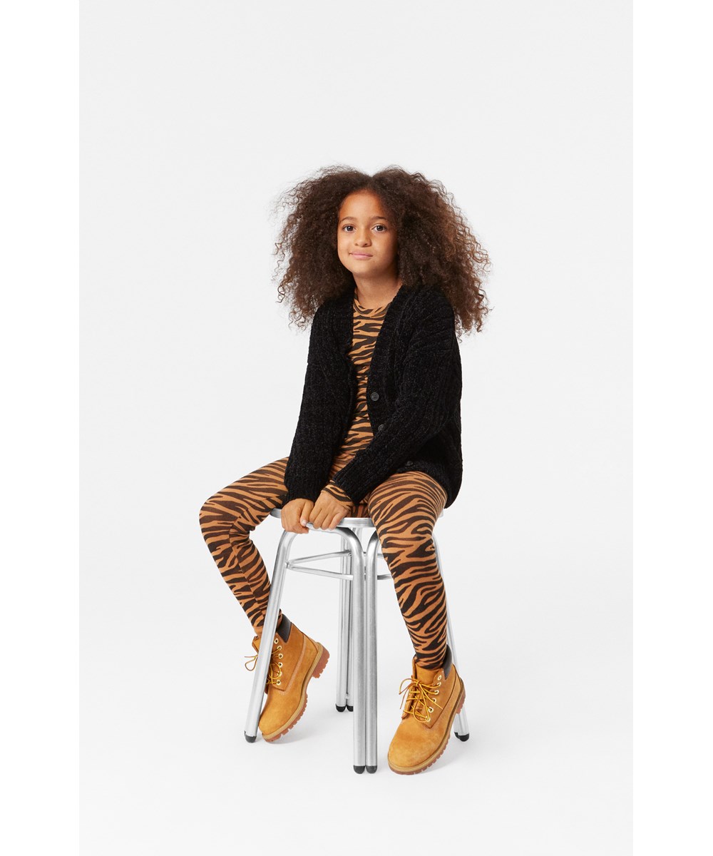 Nadine Wool - Zebra Wool - Bruna och svarta randiga leggings i merinoull med gummiband i midjan.