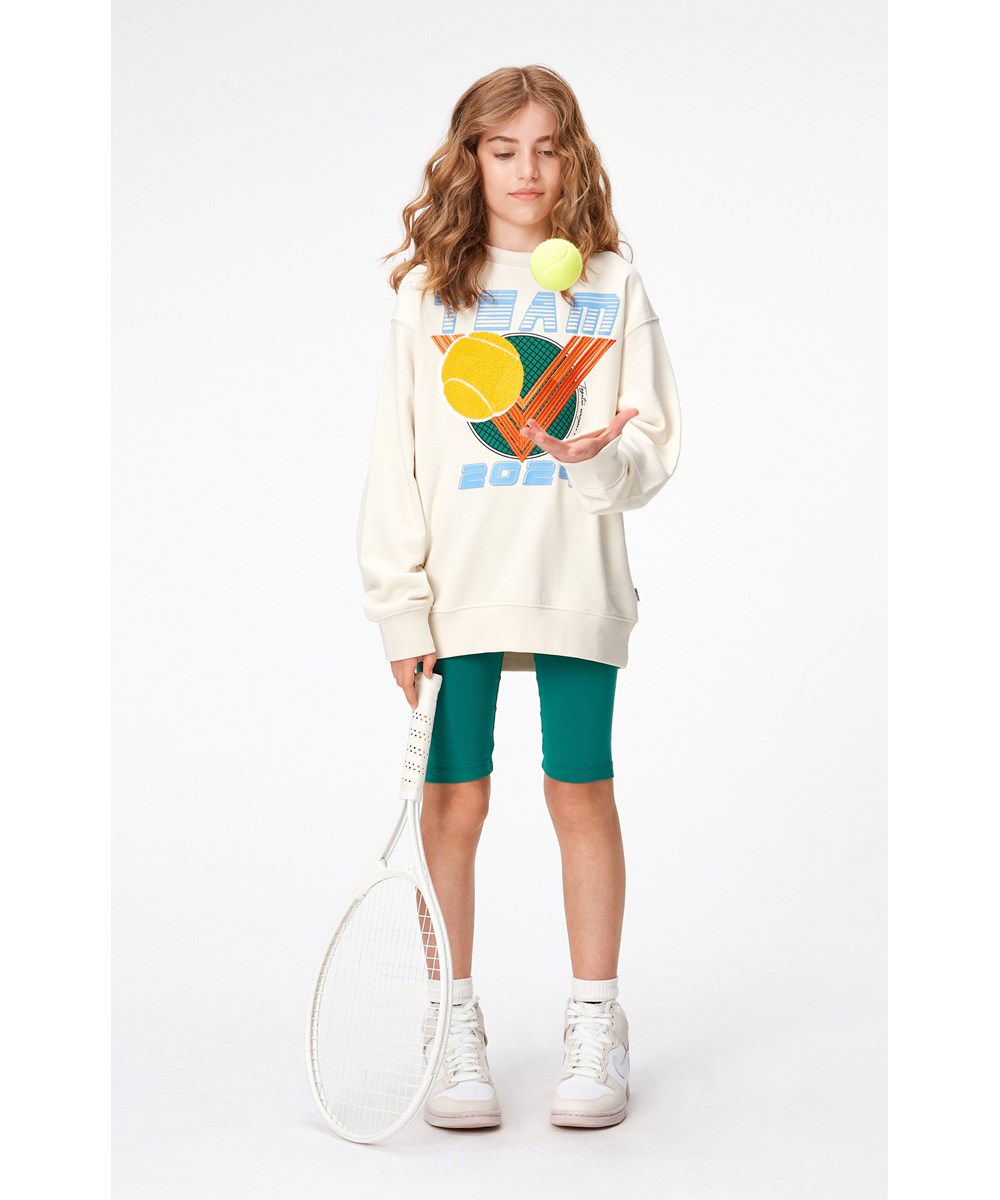 Noa - Tennis Green - Gröna cykelshorts i mjuk viskos. 