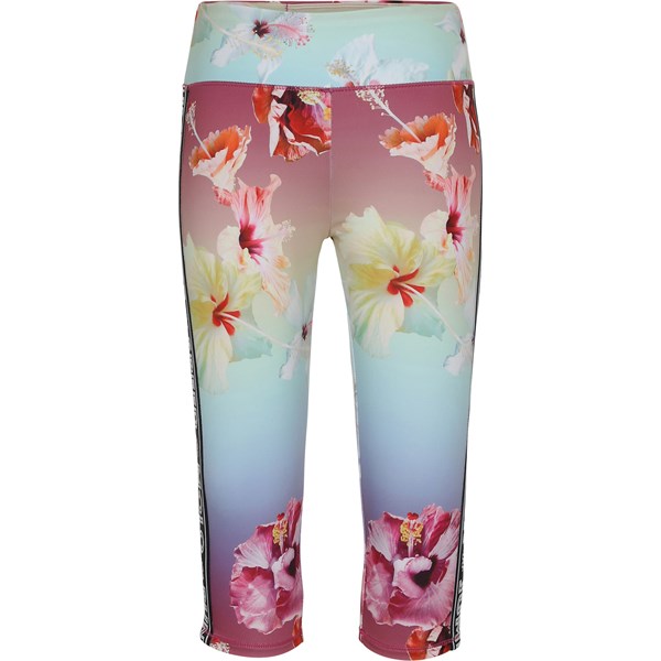 Rus pornosi: Rus onasi oz qizini belbog bilan sikdi