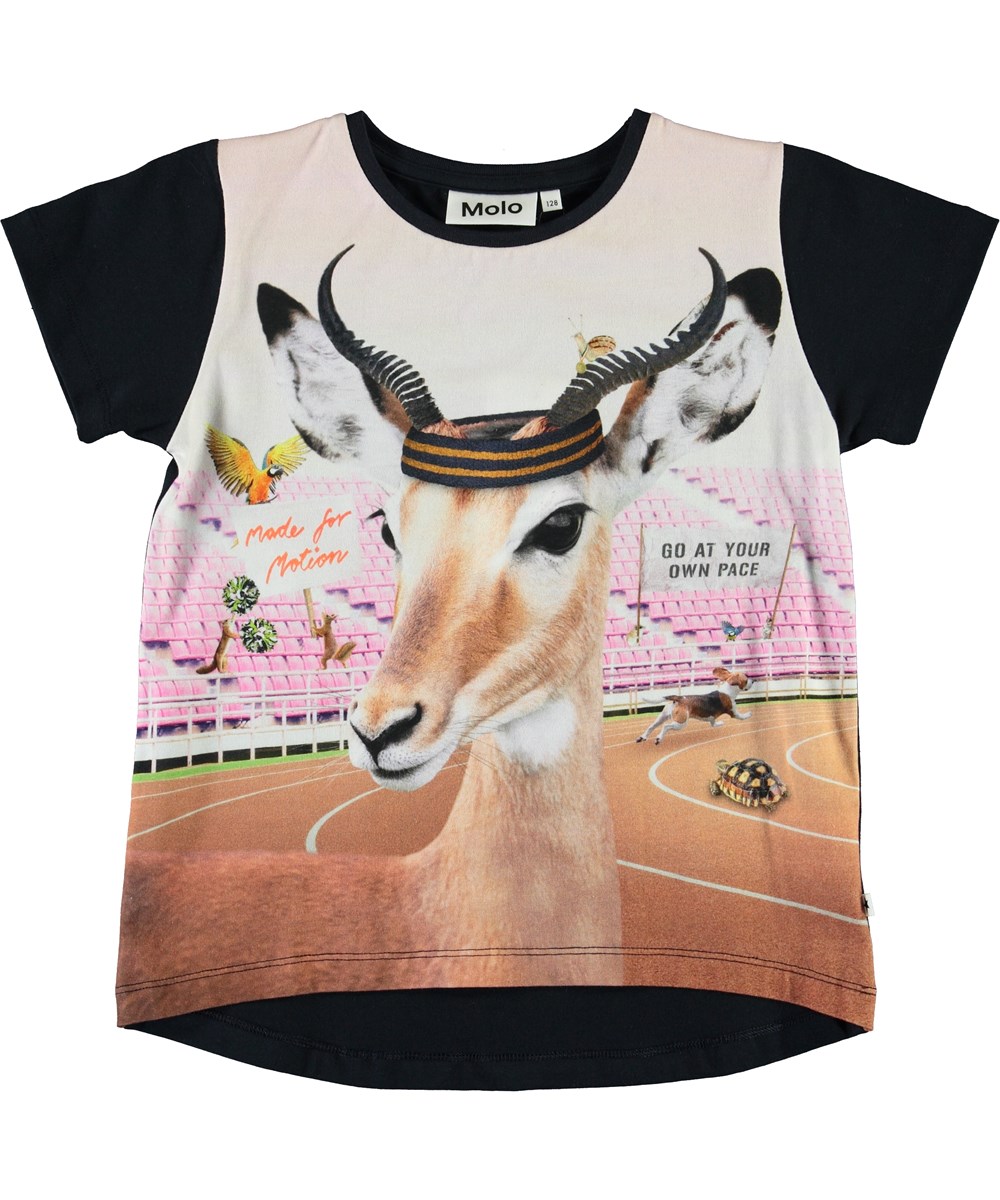 Risha - Your Own Pace - Ekologisk svart t-shirt med djur som sportar