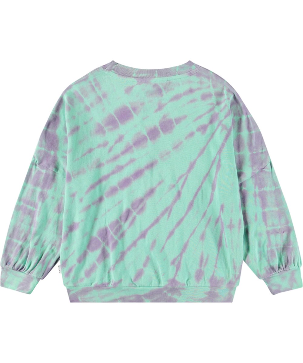 Marika - Ocean Tie Dye - Lila och ljusgrön tie-dye tröja för barn i mjuk ekologisk bomull med ribbade kanter vid halsen, ärmar och nederkant på tröjan, samt en lös passform.