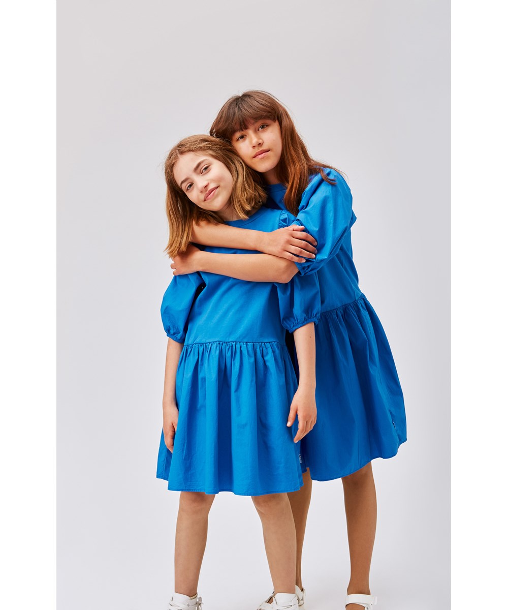 Cece - Lapis Blue - Dark blue dress in organic cotton with puff sleeves