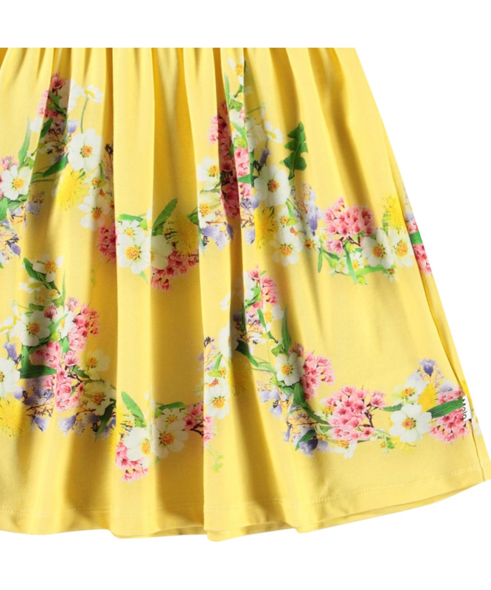 Cissa - Garlands - Yellow short-sleeved dress for children in organic cotton with a snug ribbed jersey top and smooth jersey skirt.