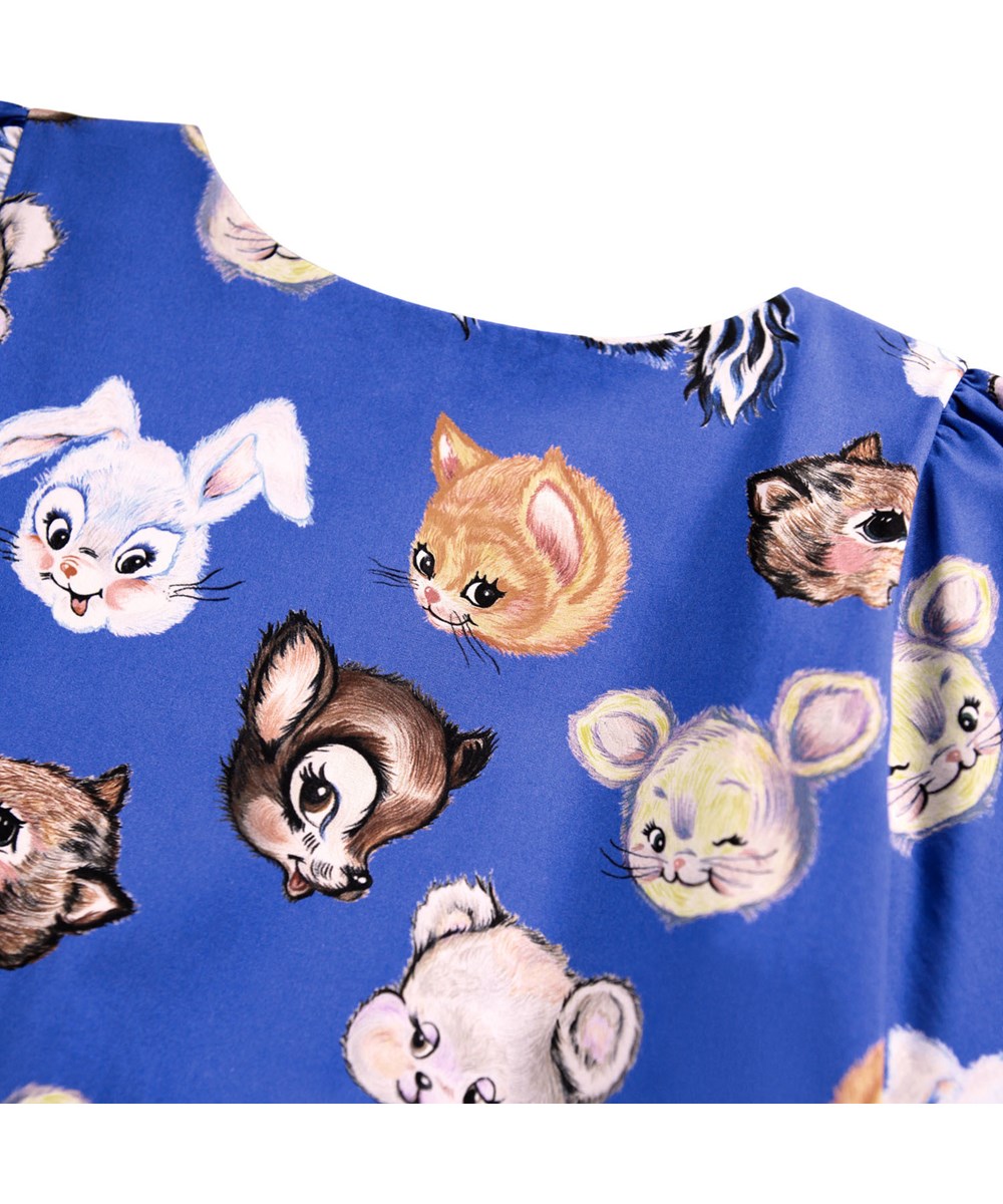 Cleo - Violet Blue - Short blue dress made of organic cotton poplin with a floral print.