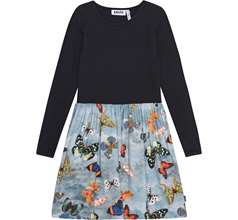 Credence Dresses