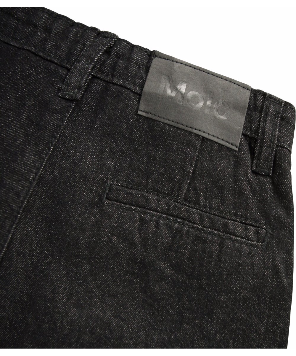 Aeisha - Washed Black - Dark grey denim jeans for children made of lightweight cotton in a loose fit.