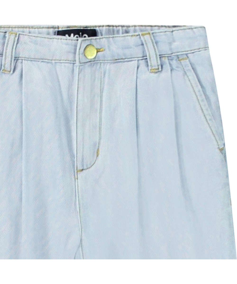 Aeisha - Bleached Drapy - Wide light blue denim jeans in soft cotton for children.