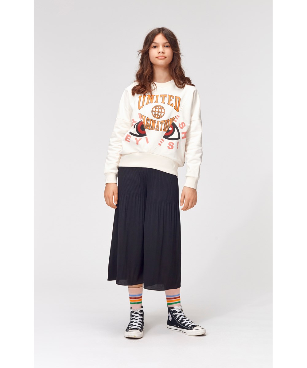 Aldora - Black - Black culottes with small pleats