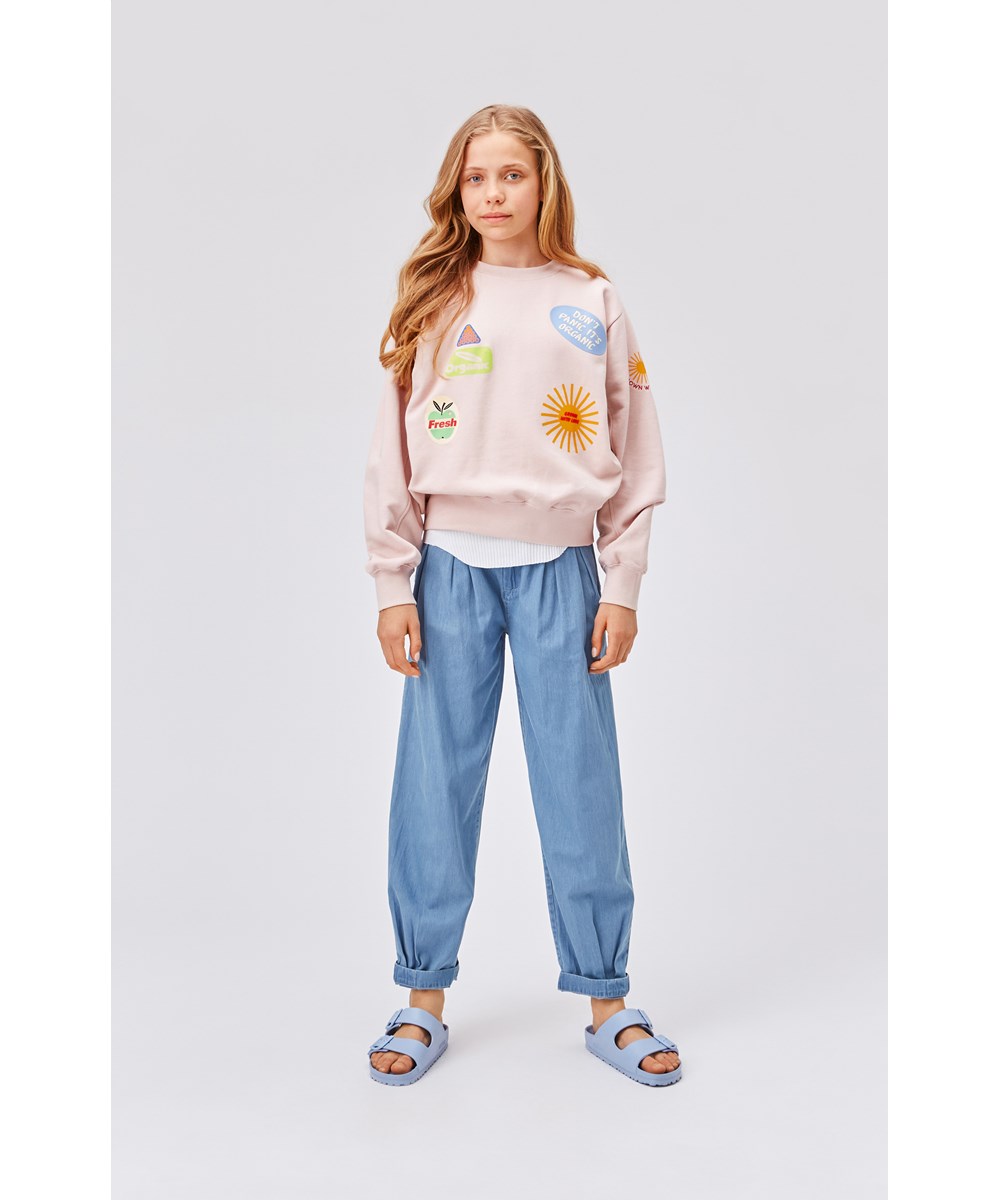 Aleen - Light Chambrey - Blue organic trousers with pleats