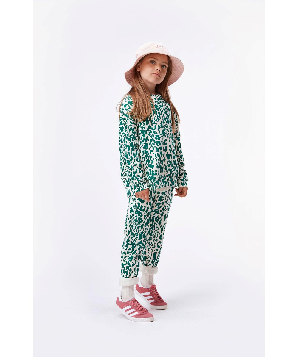 Alysie - Green Leopard - Sweatpants with green leopard print