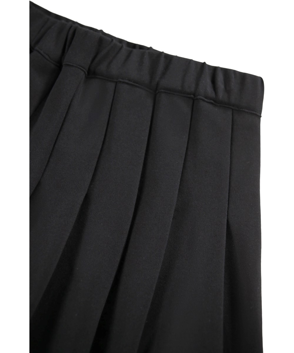Barb - Black - Black skirt for children made of viscose.