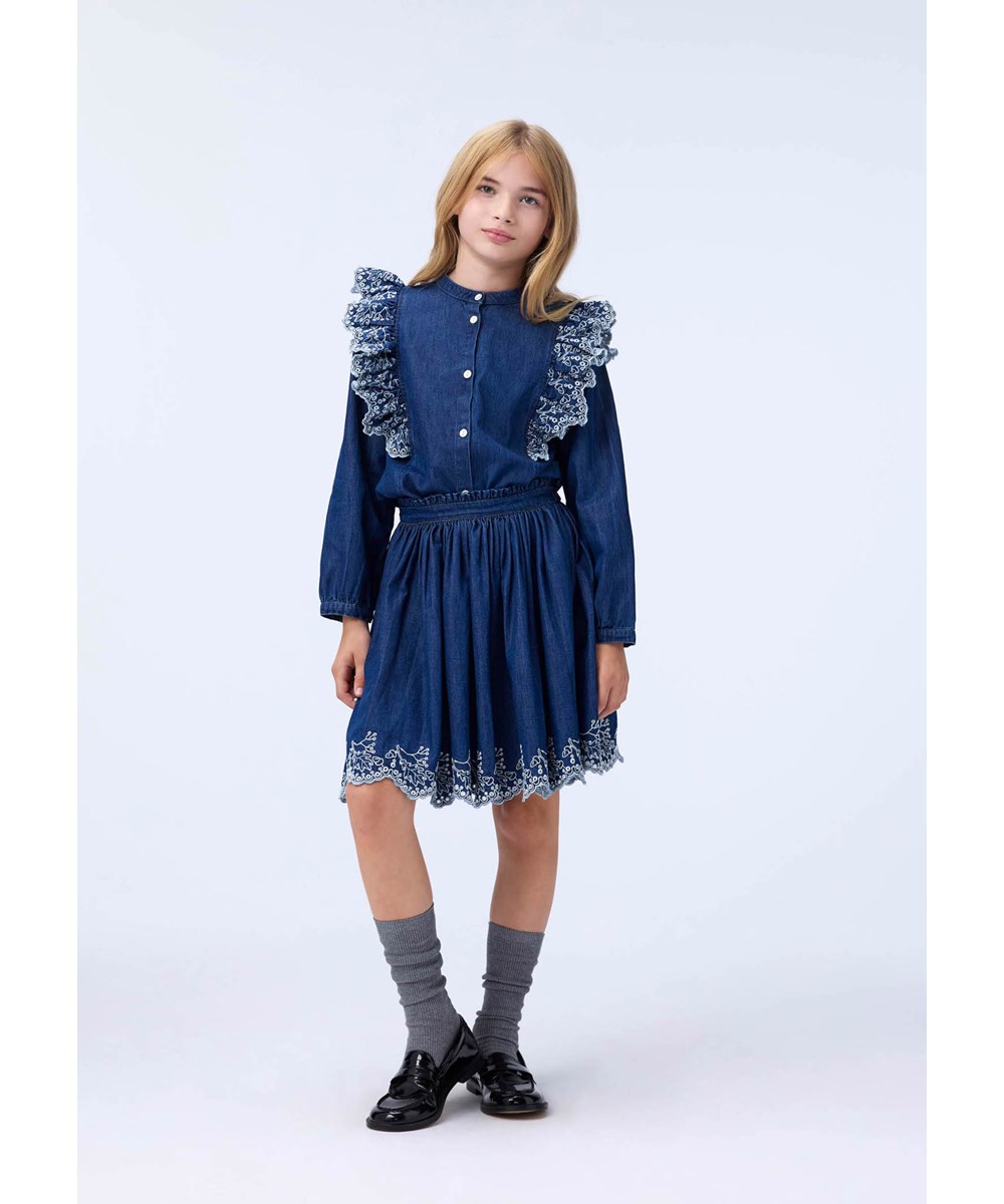 Bitta - Oak Embroidery - Blue skirt for children made of organic cotton chambray with white English embroidery.