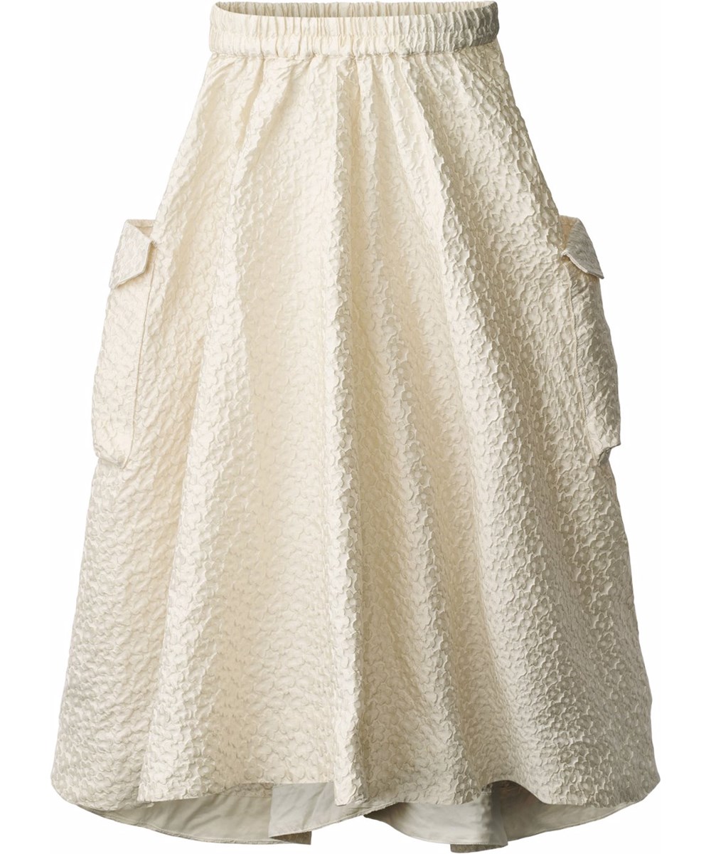Brina - Buttercream - Off- white voluminous skirt with floral pattern.
