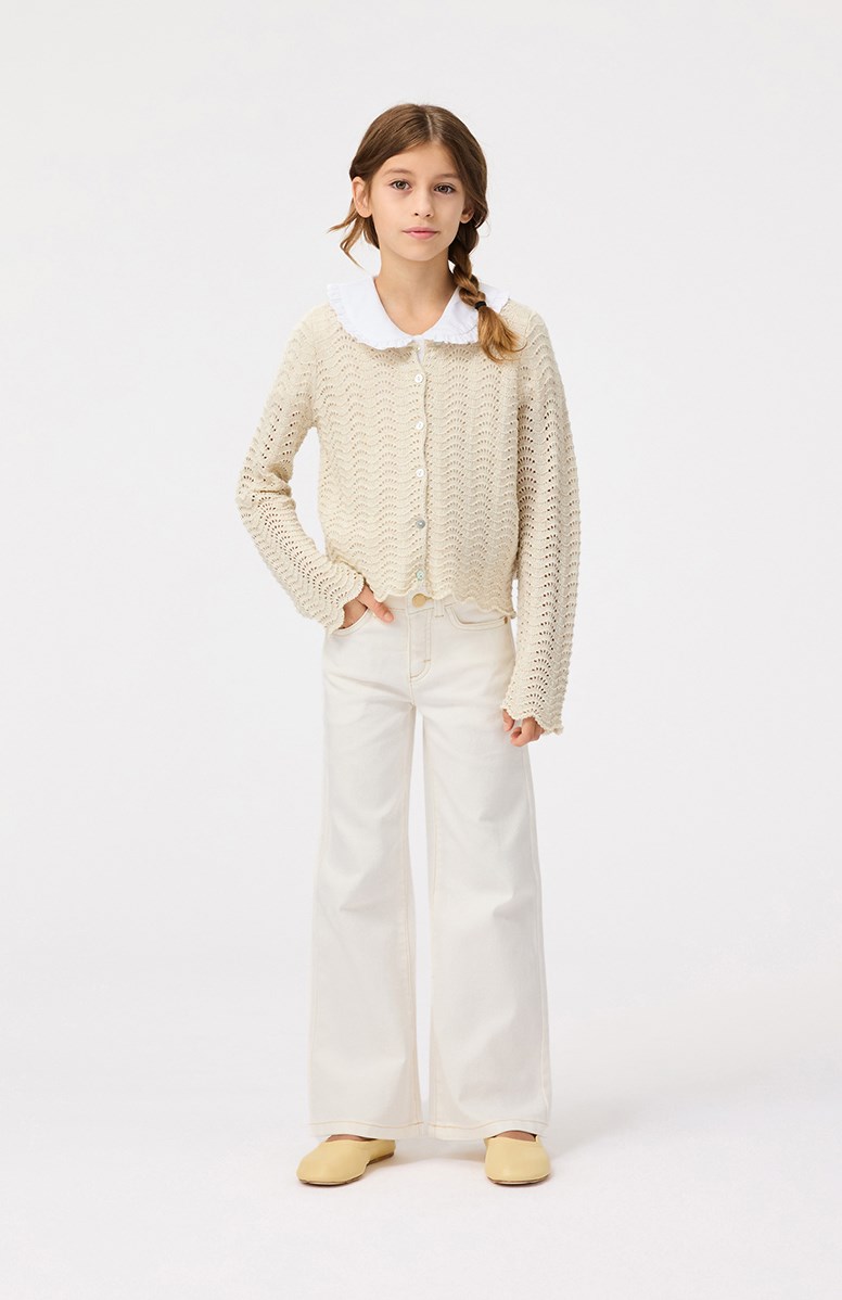 Gigi - Sand Melange - Off-white knitted cardigan for children in soft organic cotton with a beautiful lace pattern.
