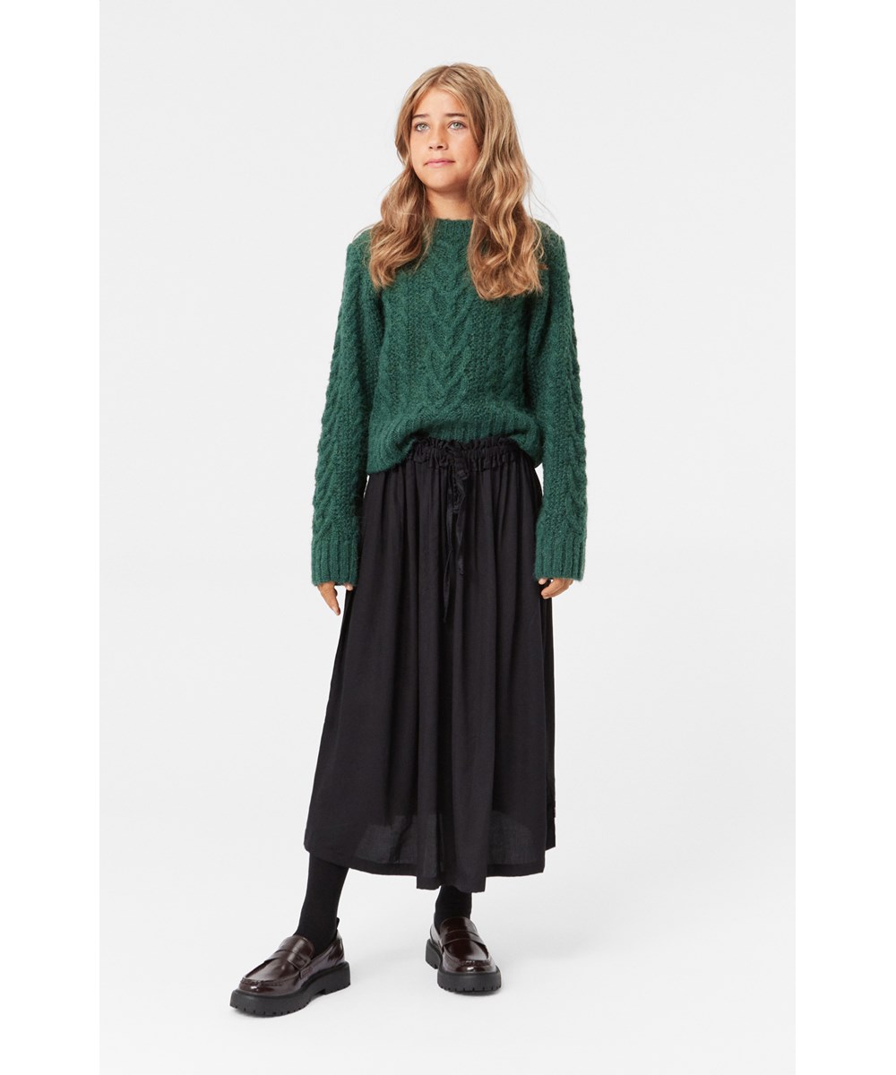 Grete - Aventurine - Soft green alpaca wool jumper with cable knit pattern.