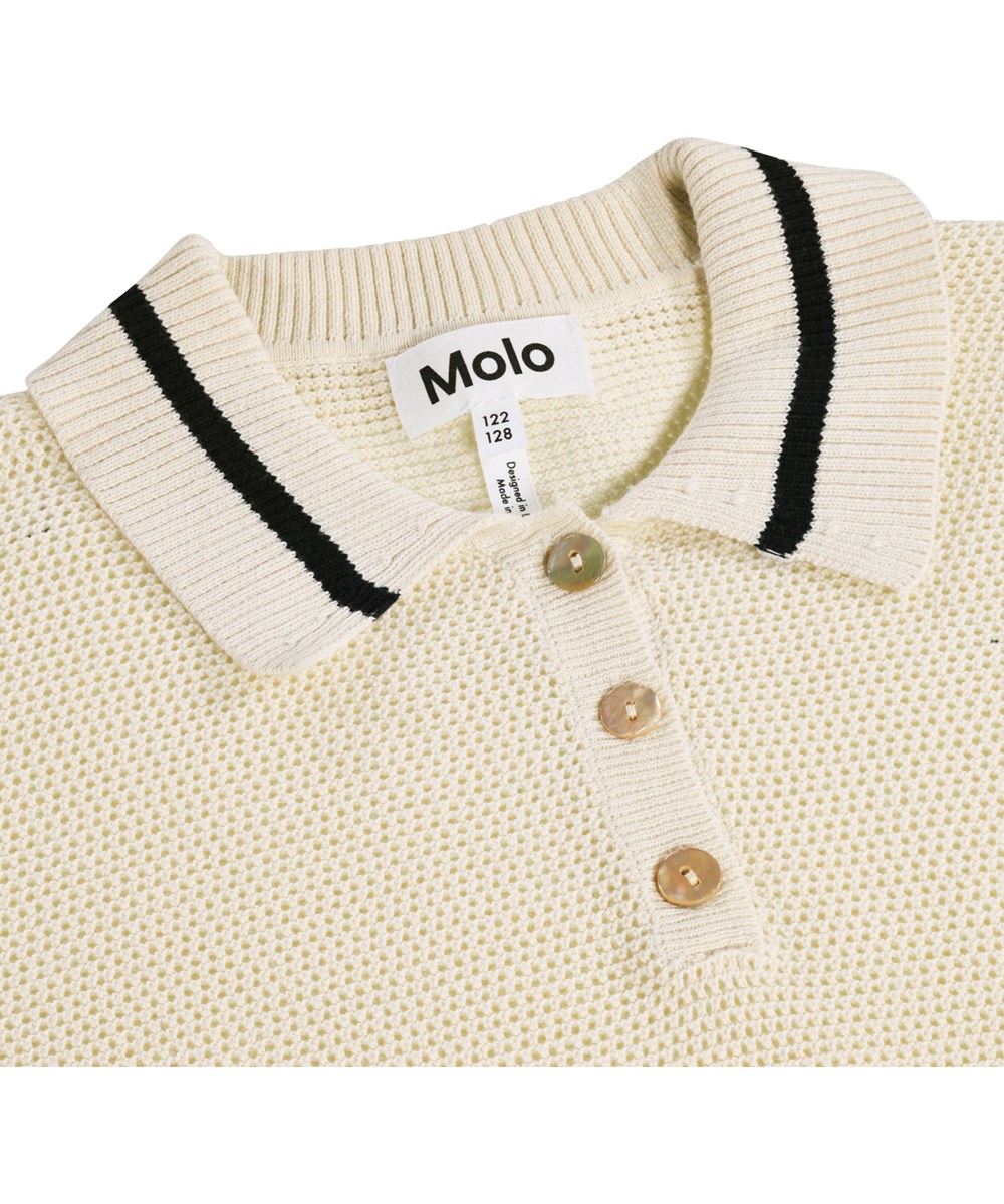 Gwinn - Summer Sand - Off white crocheted T-shirt made of organic cotton 