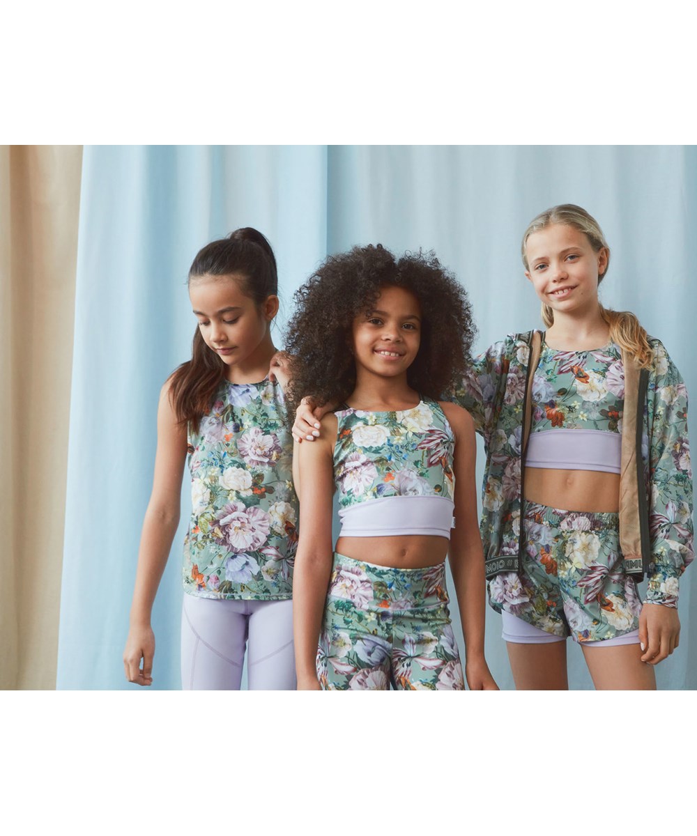 Oliva - Green Botanic - Sports top in light green with floral print