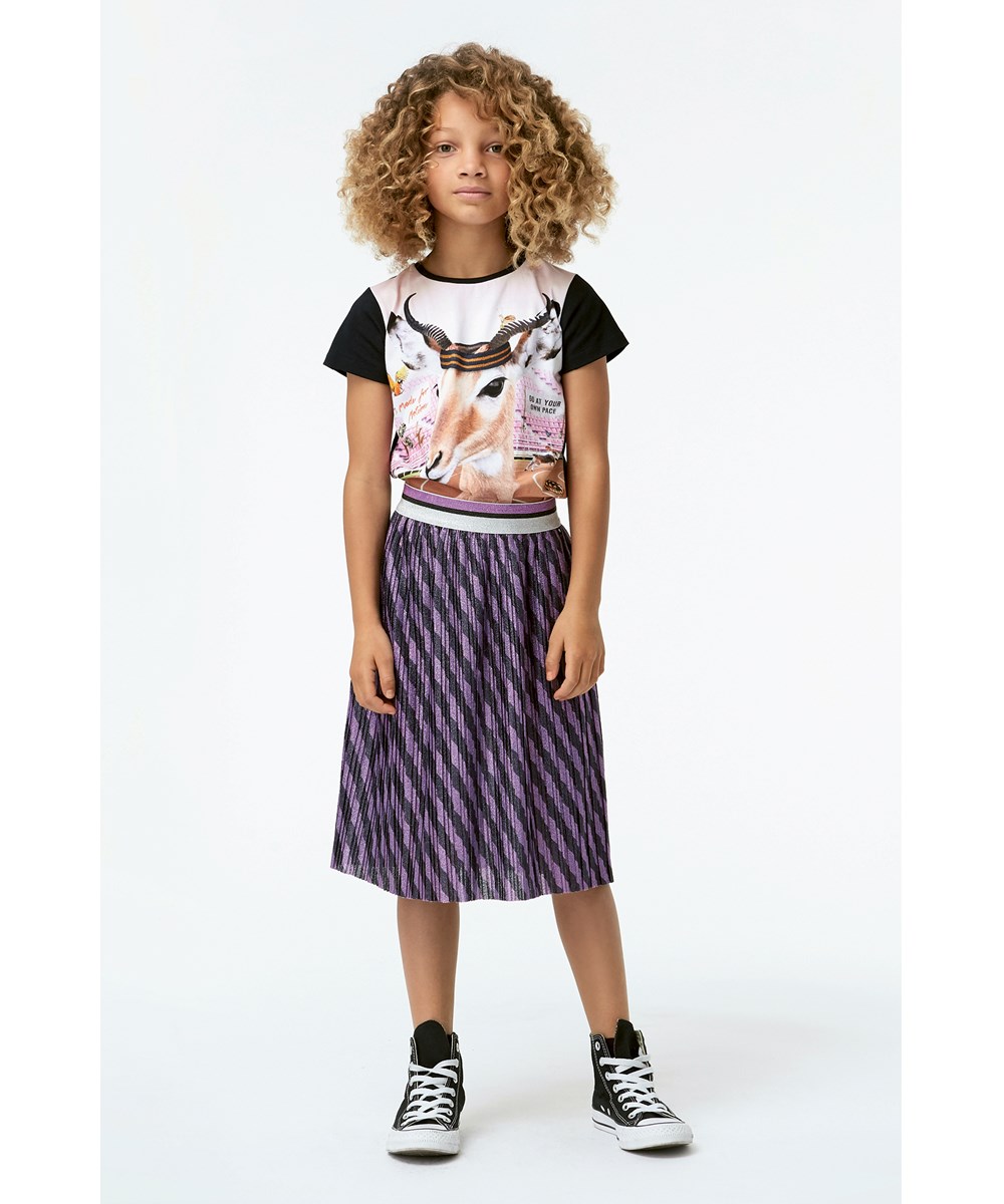 Risha - Your Own Pace - Black organic t-shirt with sporty animals