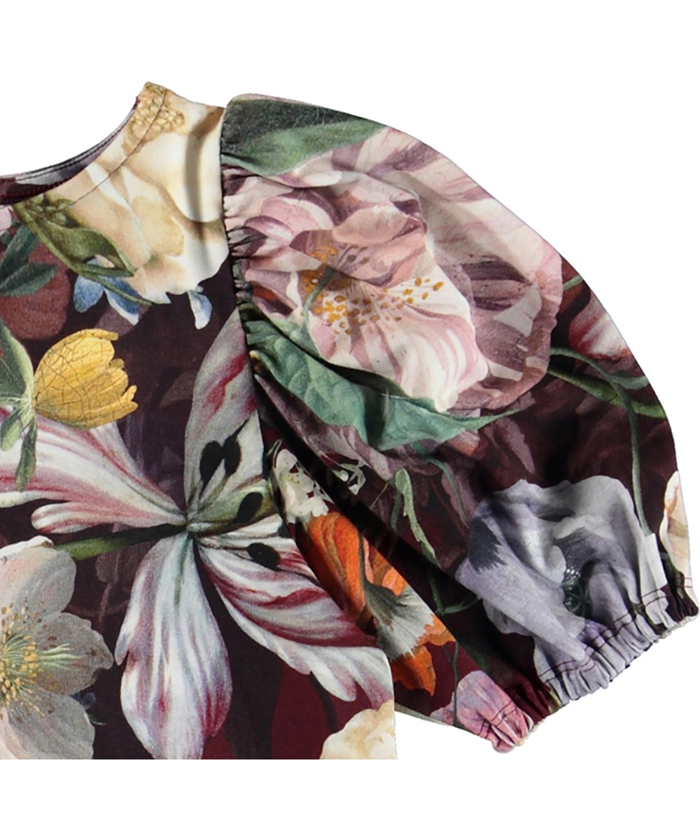 Rivera - Botanical Canvas - Bordeaux red organic t-shirt with floral print