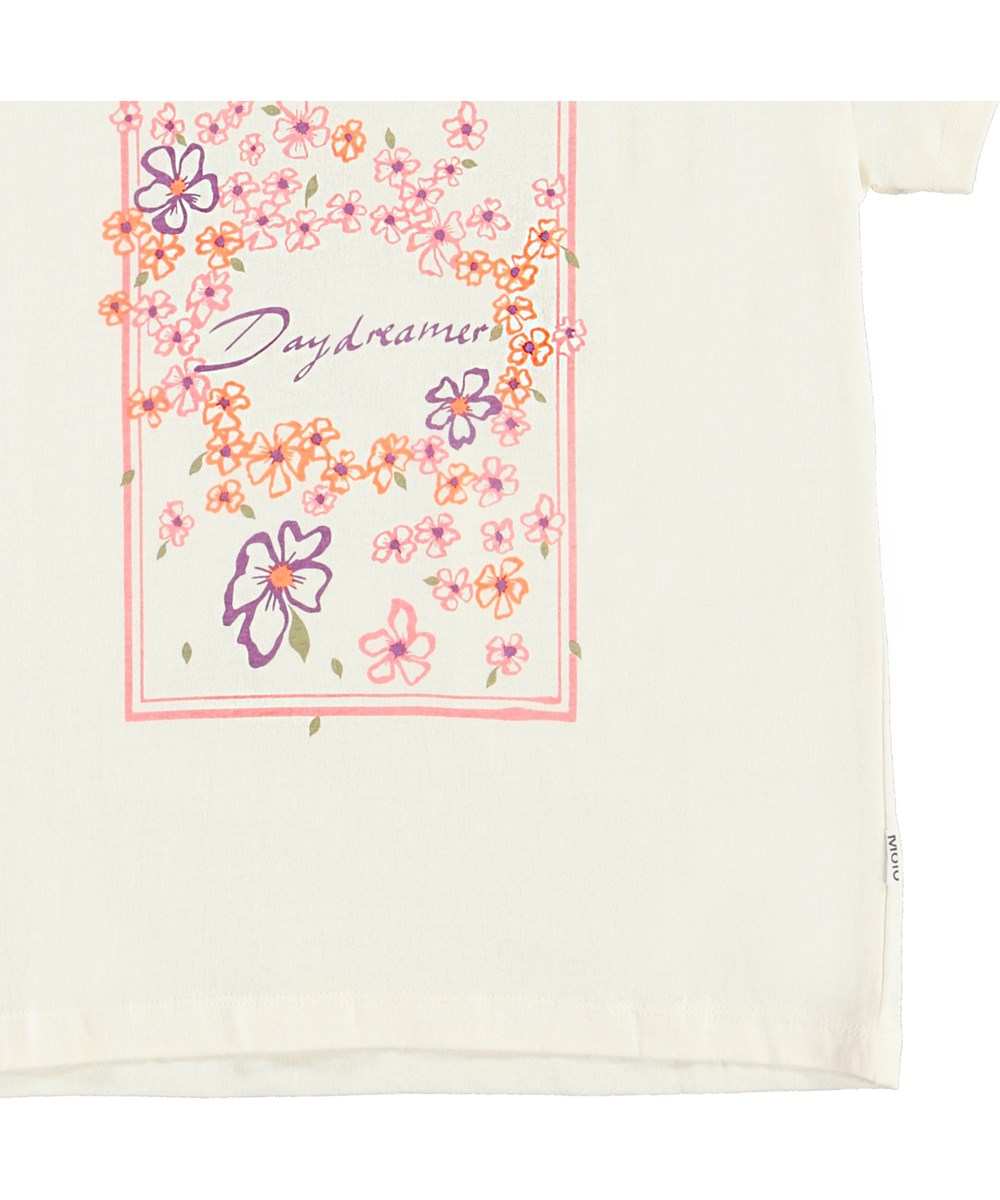 Robine - Daydreamer - Light colour daydreamer t-shirt with flowers