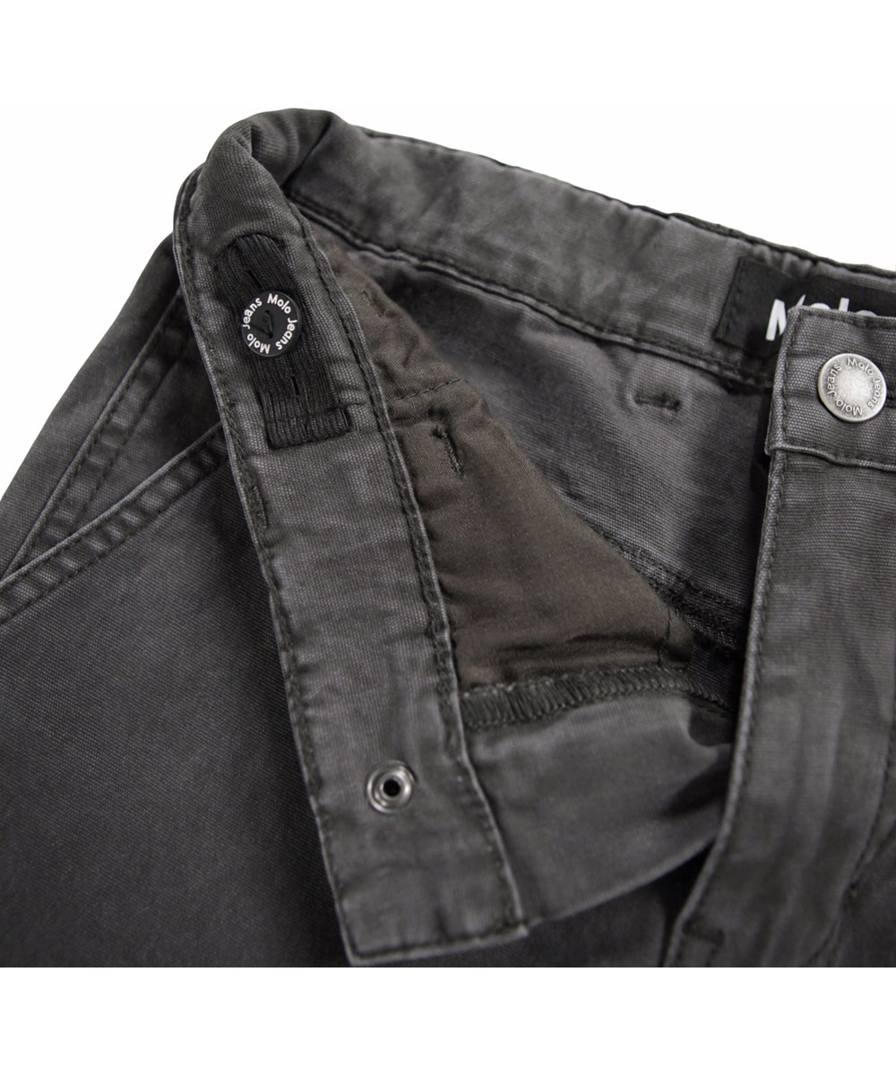 Alfred - Echo Wash - Grijze wijde canvas kinderbroek gemaakt van katoen met stiksels.