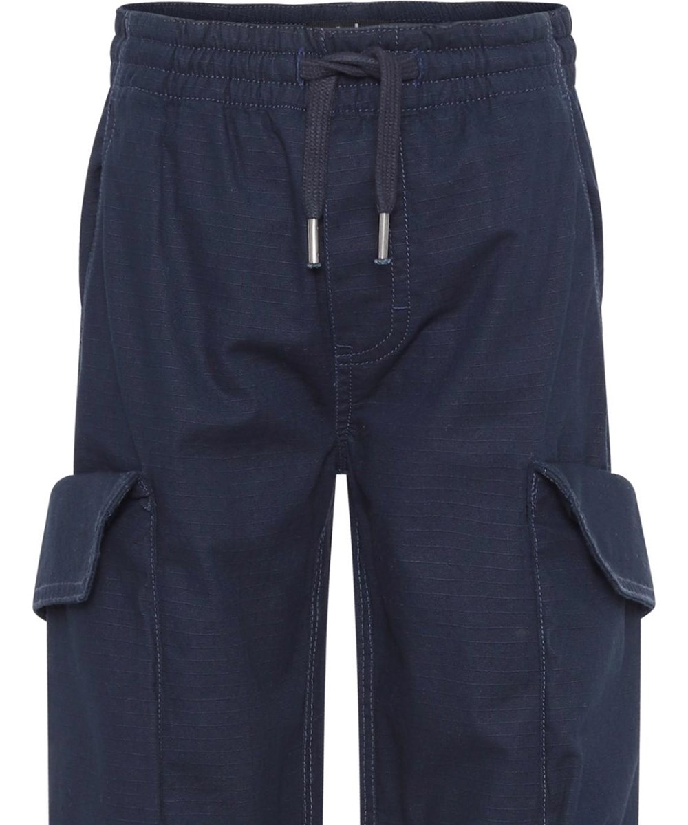 Argo - Dark Navy - Donkerblauwe cargobroek met grote zakken