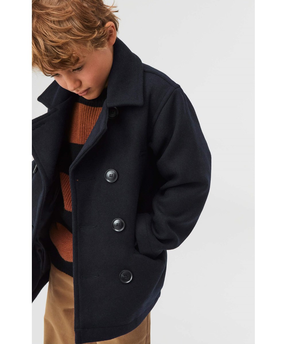 Horatio - Dark Navy - Donkerblauwe jas met knopen en revers