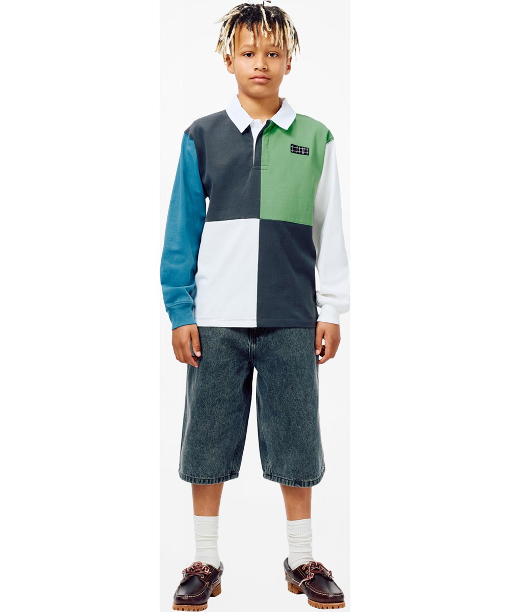 Alphie - Greyish Vintage - Grijze wijde korte spijkerbroek met een verstelbare taille ontworpen voor kinderen en gemaakt van biologisch katoen 