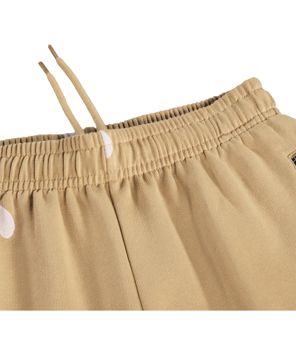 Amil - Desert Smiles - Beige kindershorts met een print gemaakt van biologisch katoenen jersey 