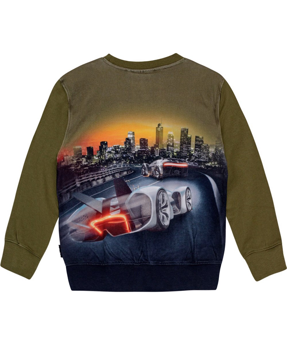Mattis - Faster Game - Legergroene sweater met raceauto-print.