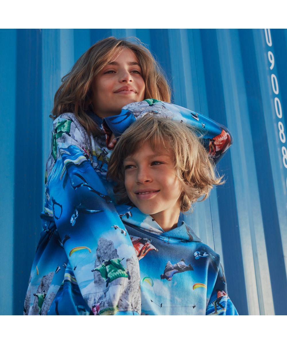 Matty - Go Extreme - Organic hoodie with extreme sport print