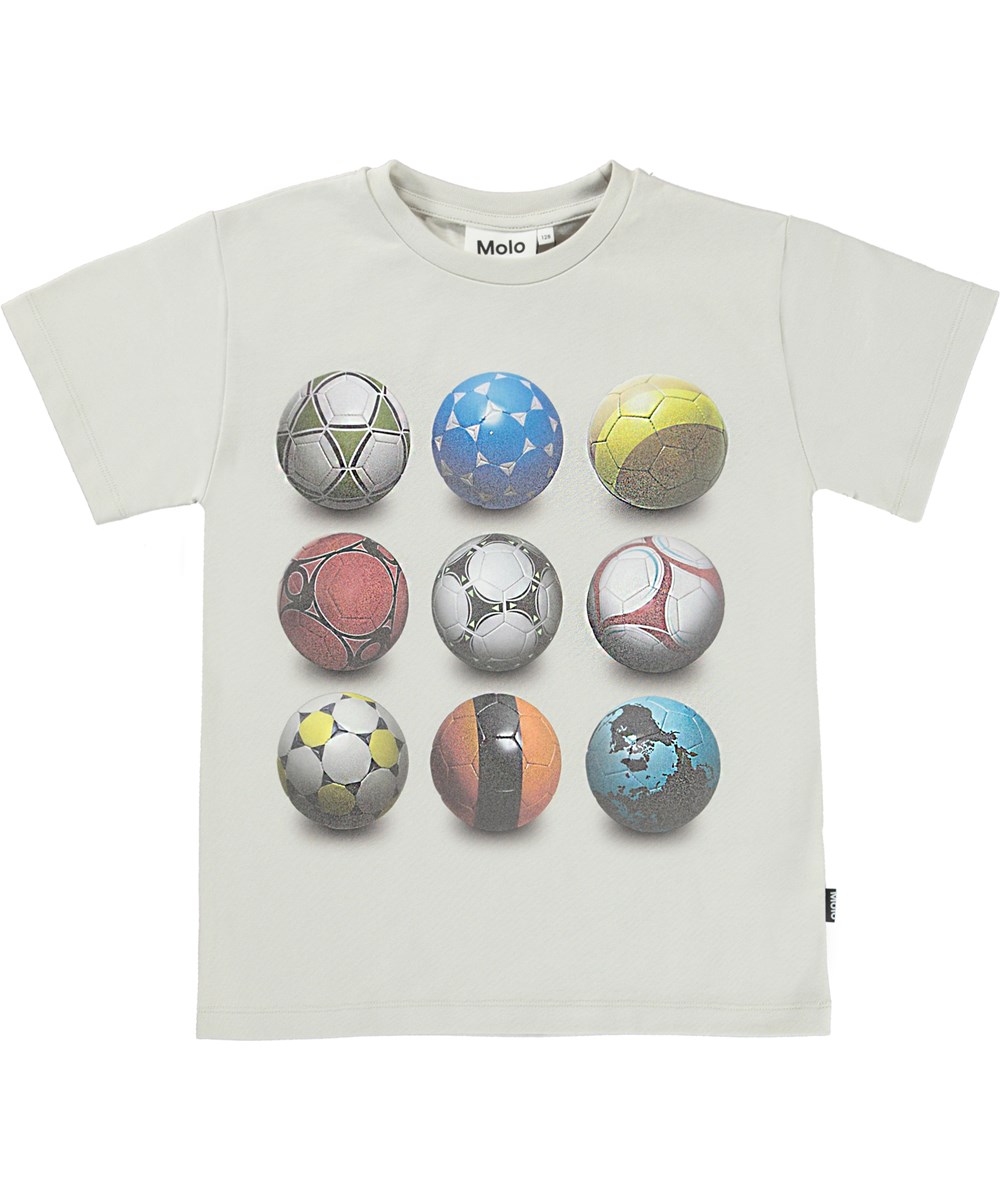 Rasmus - Footballs Light - Witte biologische t-shirt met een voetbalprint 